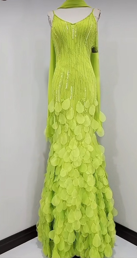 Fairy Spaghetti Straps  Sheath Long Prom Dresses Chiffon Sequins Green Evening Dresses Sleeveless Green Formal Dresses   EP05680