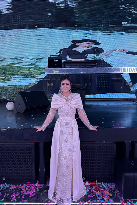 Elegant Sheath Long Prom Dresses Chiffon Champagne Wedding Guest Dresses EP05707