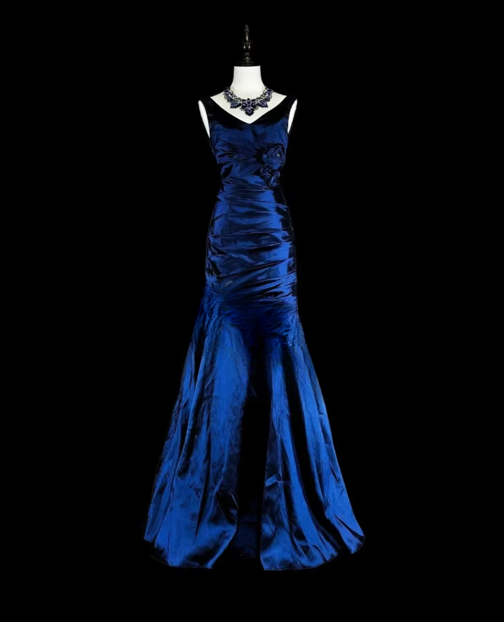 Cute V-neck Sheath Long Prom Dresses Satin Blue Evening Dresses Sleeveless Blue Birthday Dresses EP05710