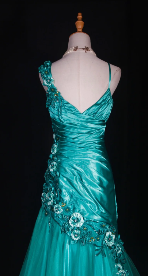 Gorgeous Turquoise A-Line Long Prom Dresses Appliques Tulle Spaghetti Straps Formal Dresses Sleeveless Evening Dresses EP06015