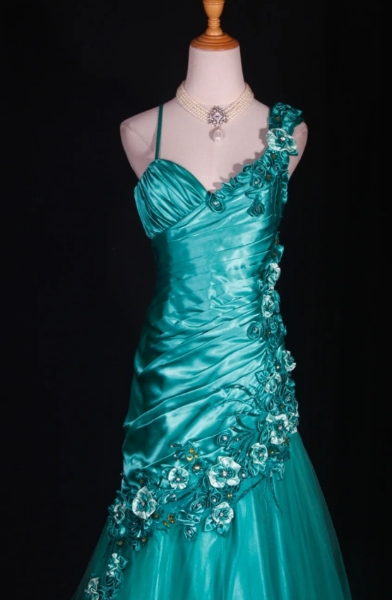 Gorgeous Turquoise A-Line Long Prom Dresses Appliques Tulle Spaghetti Straps Formal Dresses Sleeveless Evening Dresses EP06015