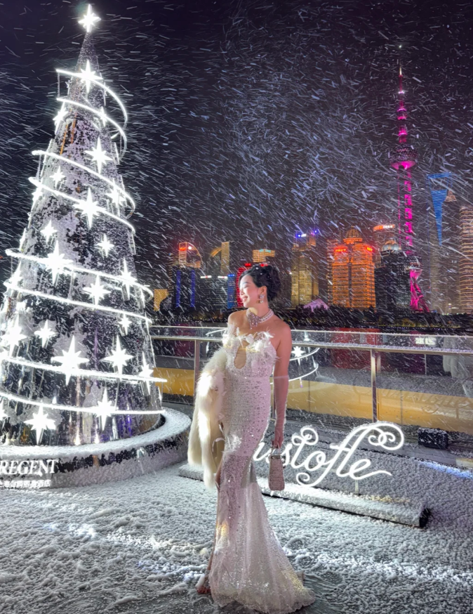 Chic White Sheath Long Prom Dresses Satin Beaded Strapless Formal Dresses Sleeveless Evening Dresses EP06022