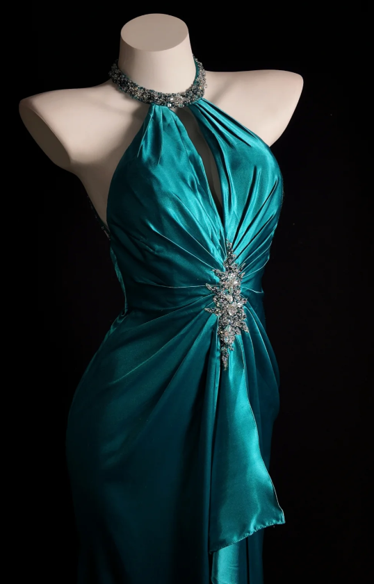 Sexy Jade Sheath Long Prom Dresses Satin Halter Evening Dresses Sleeveless Party Dresses EP06039