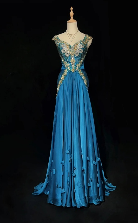 Chic Blue Long Prom Dresses Sheath Straps Birthday Dresses Beaded Satin Sleeveless Evening Dresses EP06044