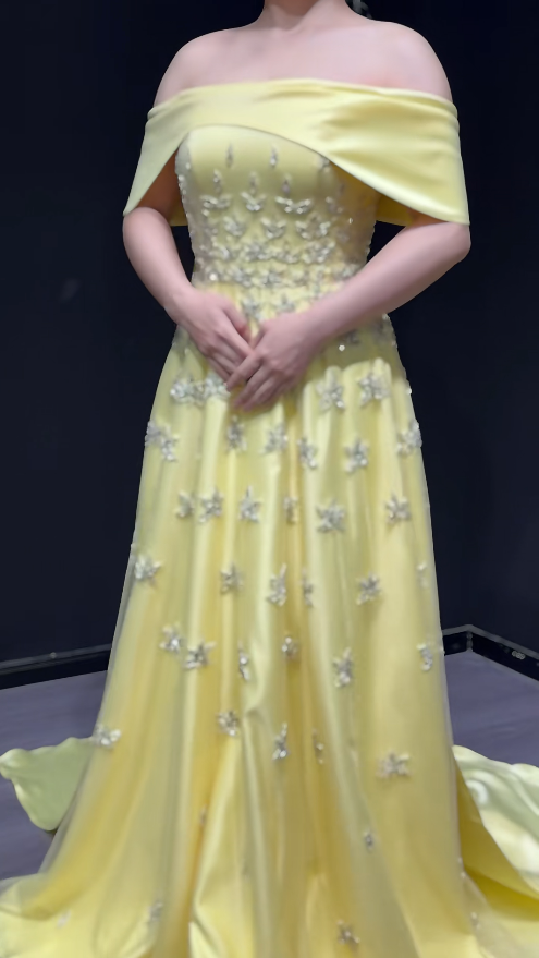 Gorgeous Yellow Long Prom Dresses Off-shoulder A-Line Evening Dresses Beaded Satin Sleeveless Wedding Guest Dresses EP06070