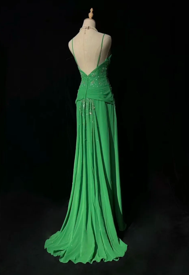 Chic Green Long Prom Dresses Beaded Chiffon Sheath Evening Dresses Spaghetti Straps Sleeveless Formal Dresses EP06080