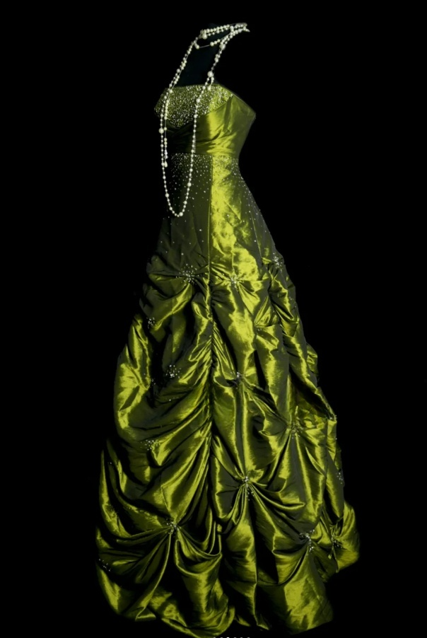 Elegant Green A-Line Long Prom Dresses Beaded Satin Strapless Evening Dresses Sleeveless Formal Dresses EP06085