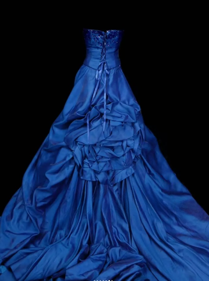 Glam Blue Ball Gown Long Prom Dresses Satin Strapless Evening Dresses Sleeveless Formal Dresses EP06089