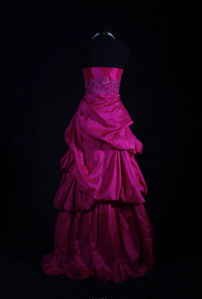 Gorgeous Fuchsia A-Line Long Prom Dresses Satin Strapless Evening Dresses Sleeveless Formal Dresses EP06092