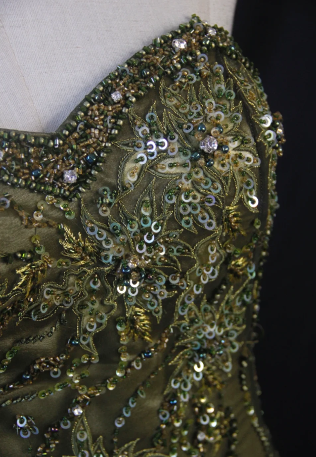 Gorgeous Green A-line Long Prom Dresses Sequins Chiffon Strapless Evening Dresses Sleeveless Formal Dresses EP06095