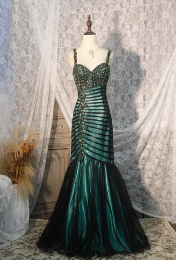 Gorgeous Dark Green Mermaid Long Prom Dresses Tulle Beaded Spaghetti Straps Evening Dresses Sleeveless Formal Dresses EP06097
