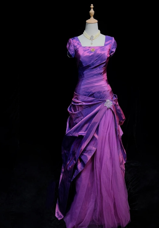 Gorgeous Purple Sheath Long Prom Dresses Satin Square Neck Evening Dresses Sleeves Formal Dresses EP06102