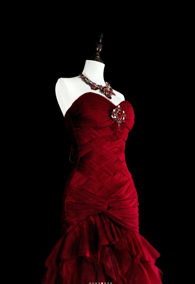 Glam Burgundy Long Prom Dresses Sheath Evening Dresses Tulle Strapless Formal Dresses EP06106