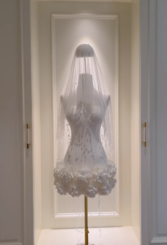 Cute White Short Wedding Dresses Satin Sleeveless Bridal Dresses Strapless Bridal Gowns EP06112