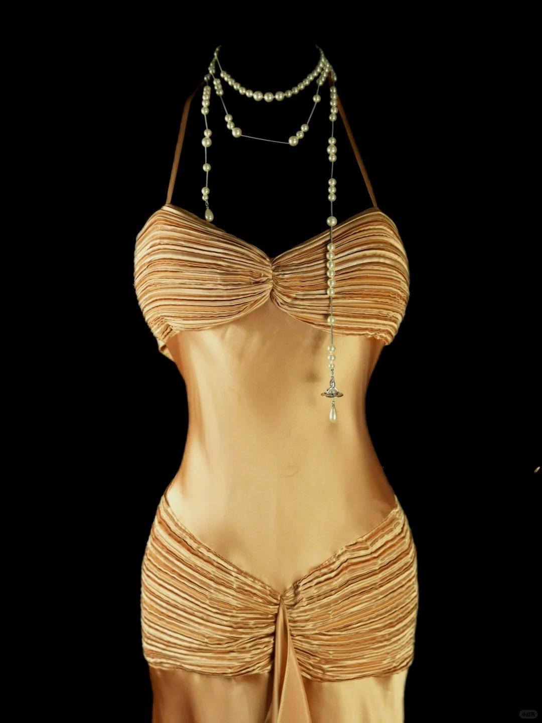 Vintage Yellow Long Prom Dresses Sheath Satin Sleeveless Evening Dresses Halter Birthday Dresses EP06116