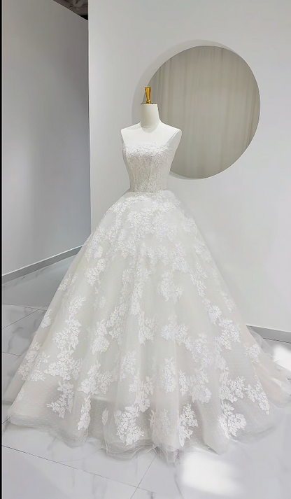 Simple A-Line Long Wedding Dresses Applique Tulle White Bridal Gowns Strapless Sleeveless Bridal Dress EP06523