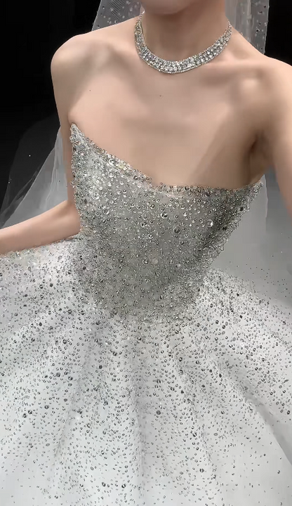 Elegant White Wedding Dress Long Tulle Sequins Strapless Bridal Dress A-Line Sleeveless Bridal Gown EP07393