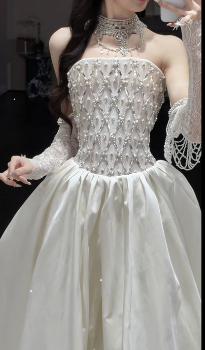 EElegant White Wedding Dress Long Satin Strapless Bridal Dress Sheath Sleeveless Bridal Gown EP07394