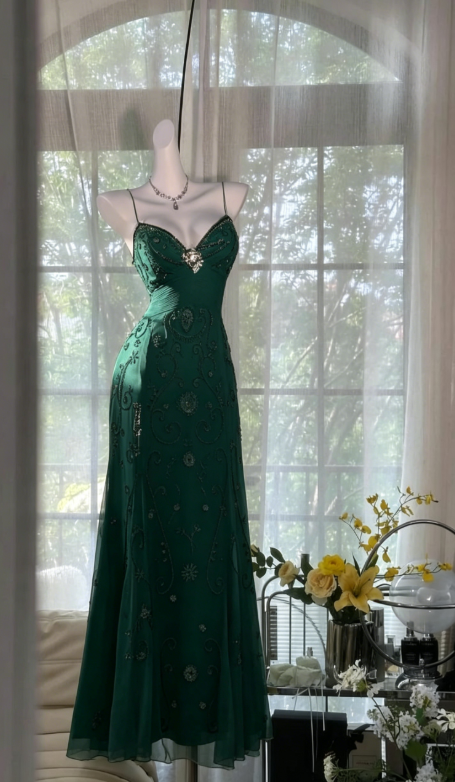 Gorgeous Dark Green Prom Dress Spaghetti Straps A-line Formal Dress Tulle Beaded Graduation Party Dresses Backless Evening Gowns EP07890