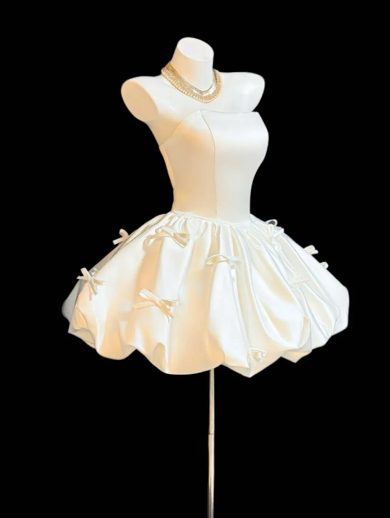 Robe de cocktail chic sans bretelles trapèze en satin, robe de bal, robe d'anniversaire blanche EP08636