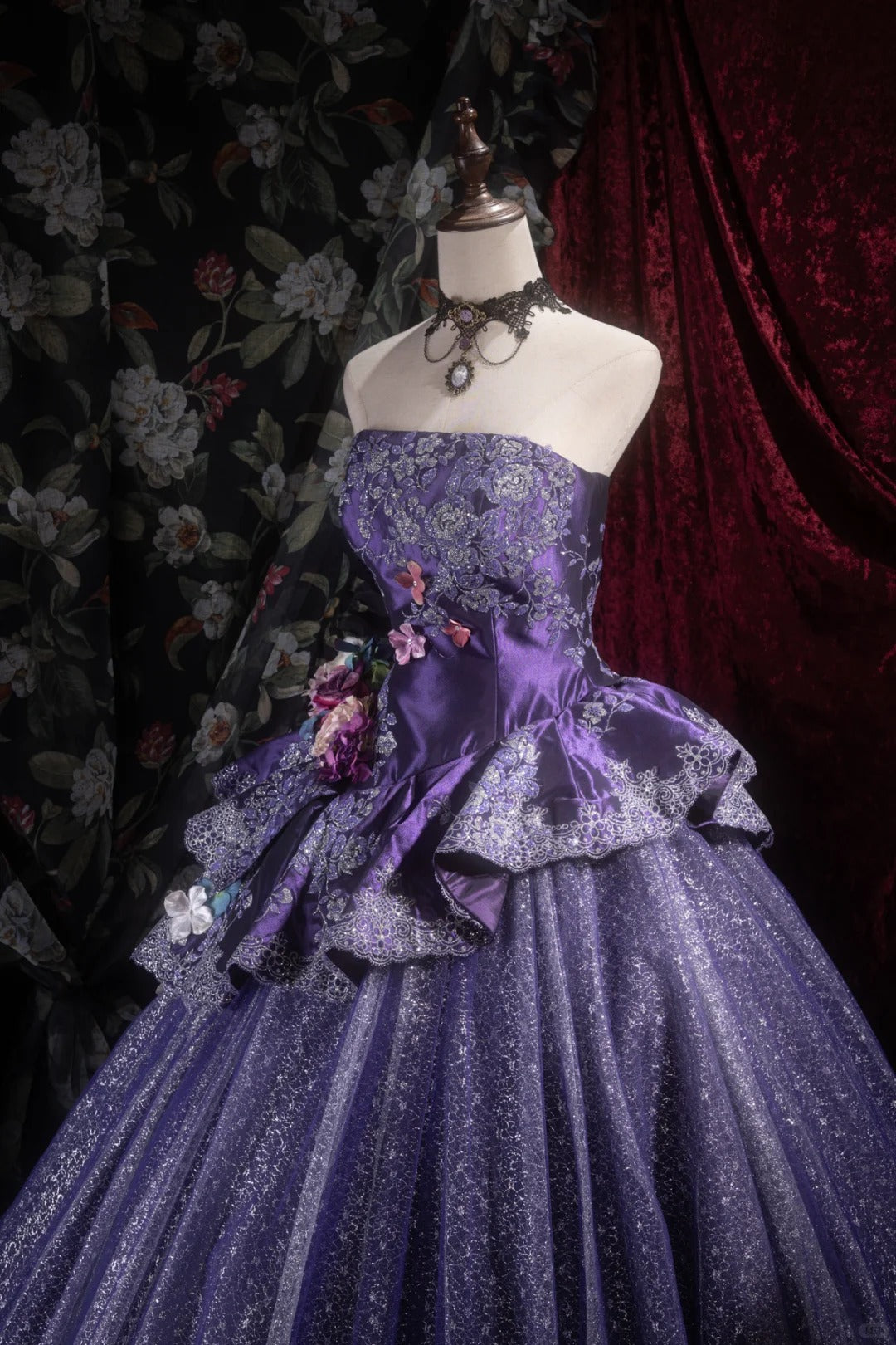 Robe de soirée violette pour 16 ans, magnifique robe de bal bustier, longue robe de bal en tulle, avec appliques, robe de Quinceanera EQ07112