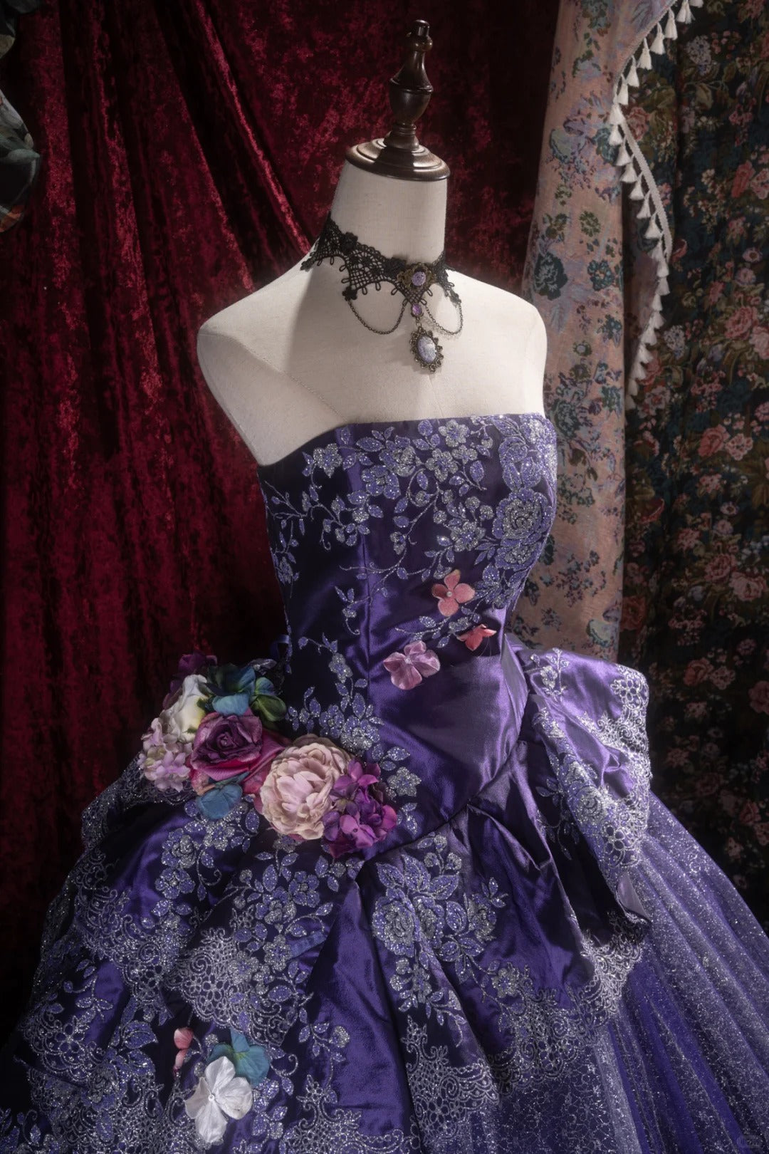Robe de soirée violette pour 16 ans, magnifique robe de bal bustier, longue robe de bal en tulle, avec appliques, robe de Quinceanera EQ07112