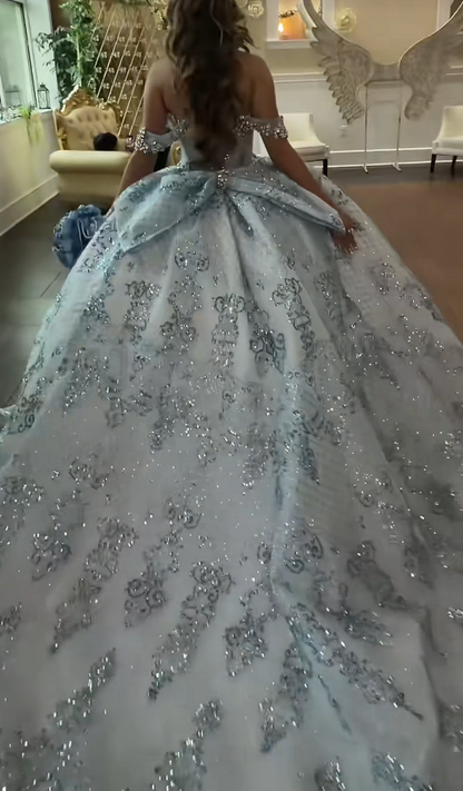 Robe Bleu Douce 16 Ans Magnifique Épaule Dénudée Robe de Bal Longue en Tulle pour le Bal Appliques Robe de Quinceanera EQ07116