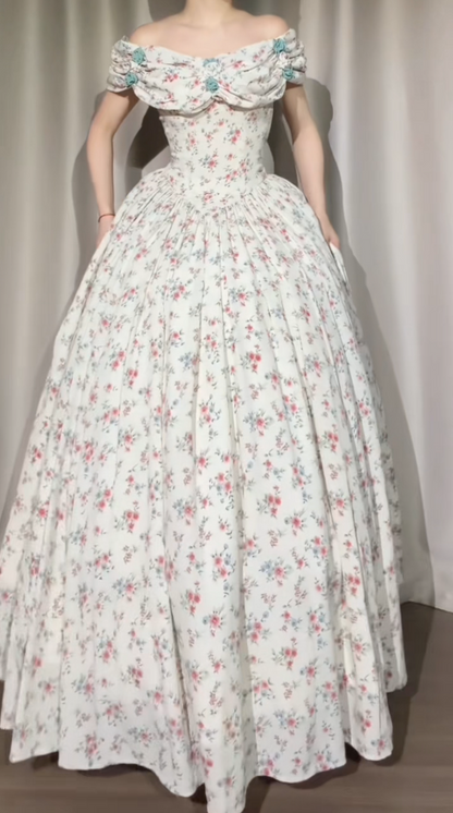 Robe Fleurie Douce 16 Robe de Bal Magnifique à Épaules Dénudées Tulle Longue Robe de Bal Appliques Robe de Quinceañera EQ07121