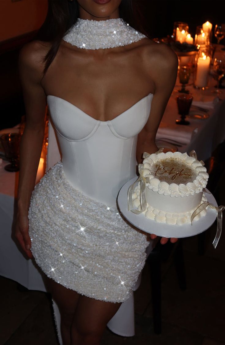 Robe de cocktail blanche bustier sirène en satin, robe de soirée, robe de bal courte à sequins ES07100