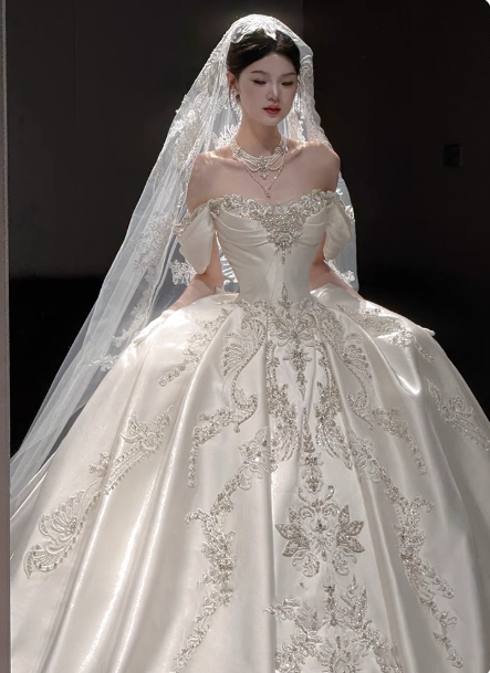 Princess Off-the-shoulder Ball Gown White Wedding Dress Satin Beaded Bridal Dress Elegant Bridal Gown EW004