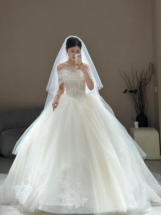 Elegant Off-the-shoulder Wedding Dresses Ball Gown Tulle Bridal Gowns Ivory Bridal Dresses EW0104
