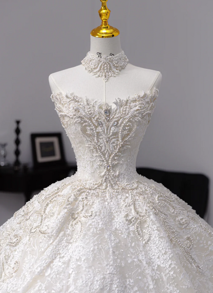 Simple Strapless Ball Gown Lace Wedding Dresses Beaded Bridal Gowns White Sleeveless Bridal Dresses EW0108