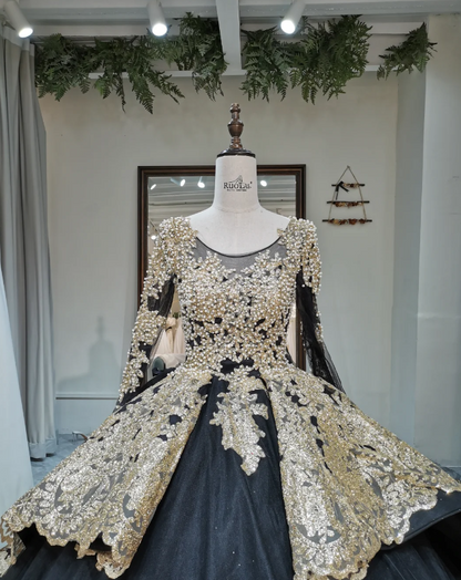 Elegant Jewel Ball Gown Applique Satin Long Prom Dresses Black Quinceanera Dresses Long Sleeve Sweet 16 Dress EW0115