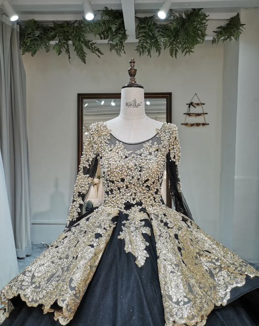 Elegant Jewel Ball Gown Applique Satin Long Prom Dresses Black Quinceanera Dresses Long Sleeve Sweet 16 Dress EW0115