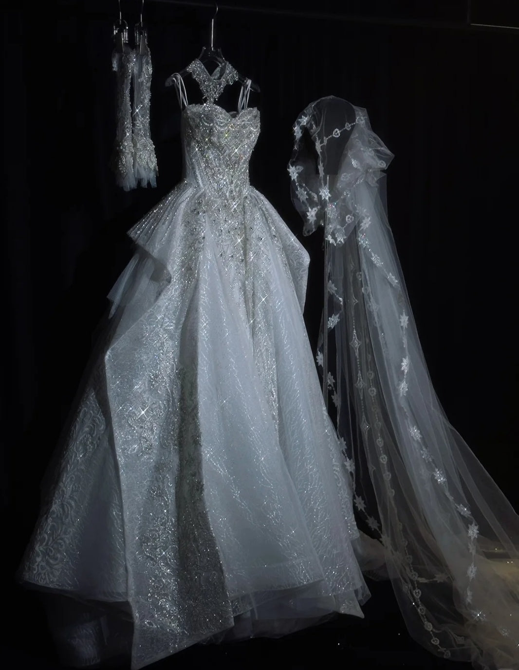 Wunderschönes dunkelolivgrünes herzförmiger Ausschnitt A-Linie Satin Tüll Kurzes Ballkleid Homecoming-Kleid ED02575