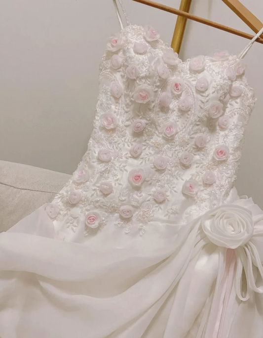 Vintage Spaghetti Strap Ball Gown Tulle Applique Luxury Wedding Dresses, Beaded Elegant White Bridal Dresses EW031