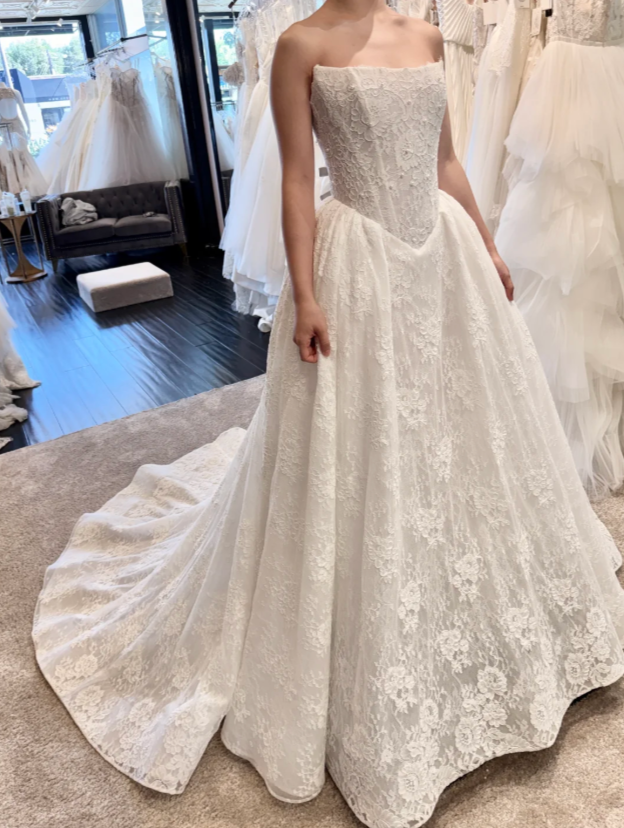 Modest Strapless A-Line  Wedding Dress Lace Bridal Gowns Sleeveless White Birdal Dress EW04757
