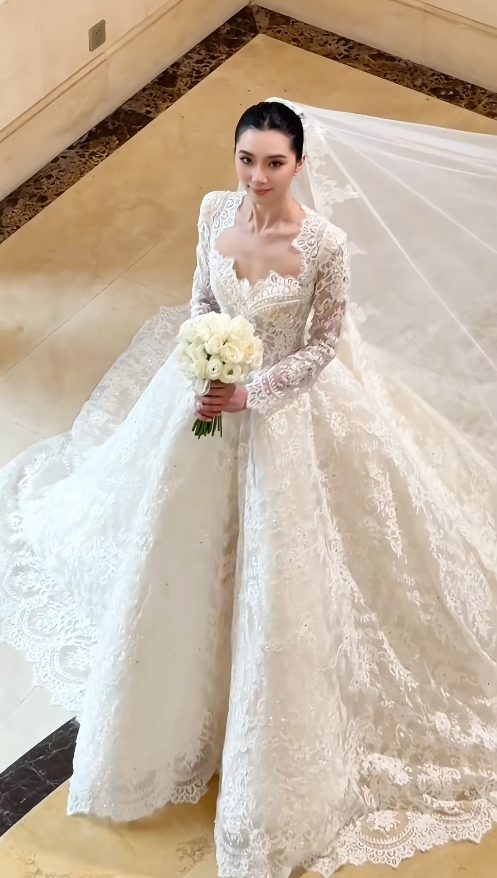 Timeless Sweetheart A-Line Wedding Dress Appliques Lace Bridal Gowns White Birdal Dress EW04762