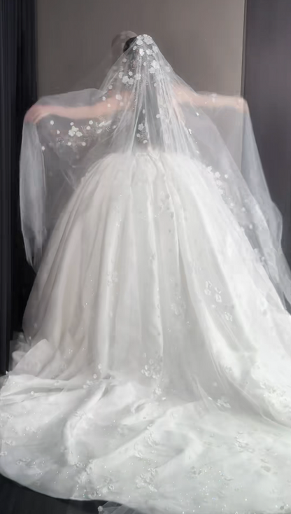 Robe de mariée intemporelle bustier trapèze en satin Robes de mariée blanches EW04764