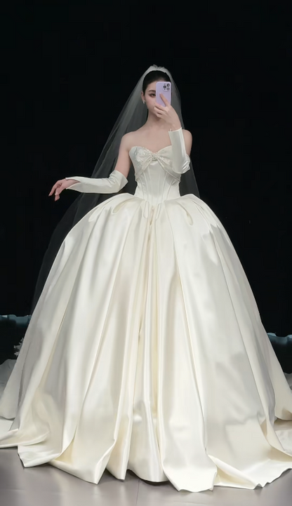 Timeless Sweetheart A-Line Wedding Dress Satin Bridal Gowns White Birdal Dress EW04765