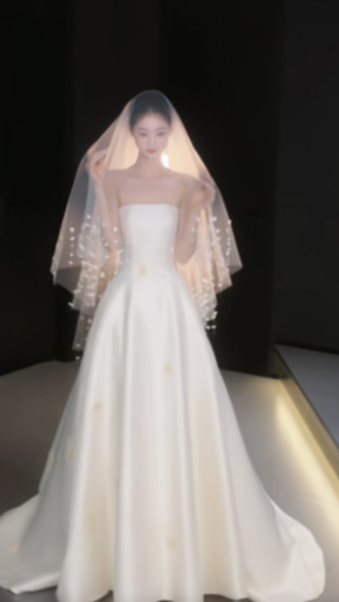 Timeless Strapless A-Line Wedding Dress Satin Bridal Gowns White Birdal Dress EW04766