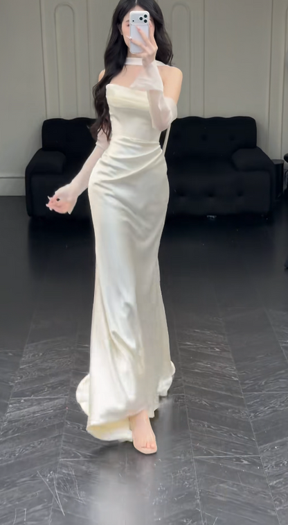Robe de mariée bustier fourreau intemporelle en satin Robe de mariée blanche EW04772