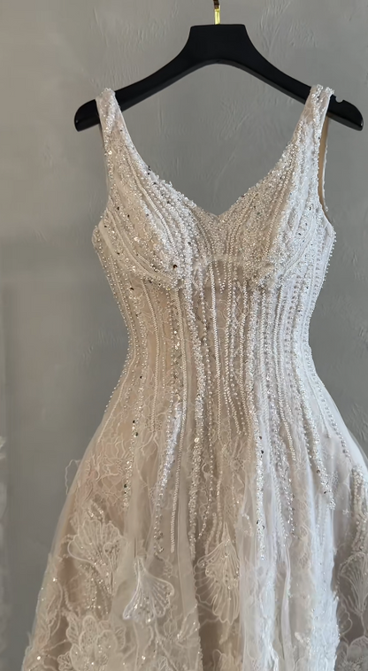 Robes de mariée courtes évasées en tulle perlées à bretelles chic Robe de mariée blanche EW04778