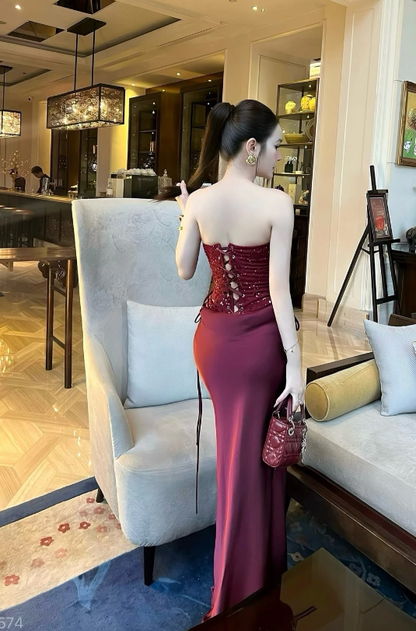 Élégante Robe de Soirée de Bal Bourgogne, Coupe Droite Cœur en Satin, Longue EW04810
