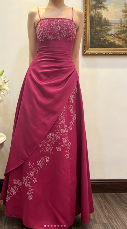 Élégante Robe de Soirée Longue en Satin Ligne A à Bretelles Fines Robe de Bal Perlé Bourgogne EW04826