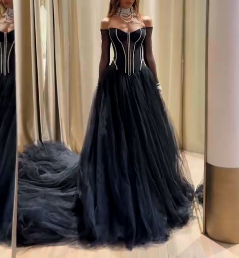 Sexy Off-the-shoulder Ball Gown Tulle Long Prom Dresses, Black Formal Evening Dresses EW060