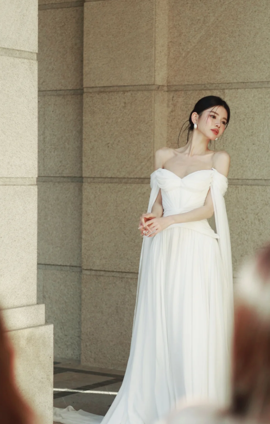 Wunderschönes dunkelolivgrünes herzförmiger Ausschnitt A-Linie Satin Tüll Kurzes Ballkleid Homecoming-Kleid ED02575