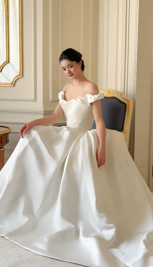 Timeless A-line Wedding Dress Off-shoulder Satin Bridal Gown White Bridal Dress EW07163