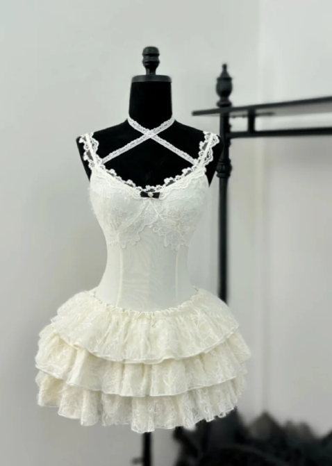 Cute Strapless A-Line Short Prom Dresses, Lace Birthday Dresses, Sleeveless Homecoming Dresses EW072