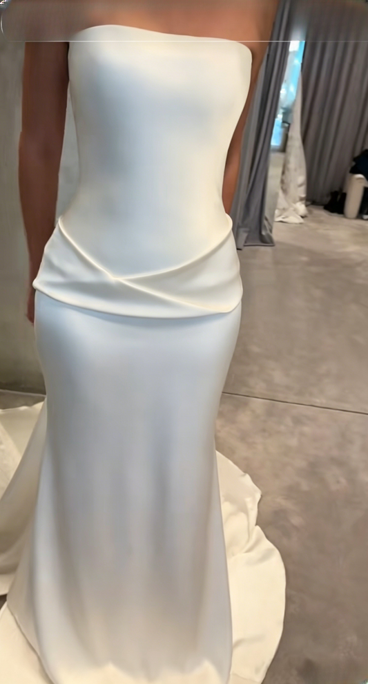 Simple Strapless Sheath Wedding Dress White Satin Bridal Dress Sleeveless Bridal Gown EW07501